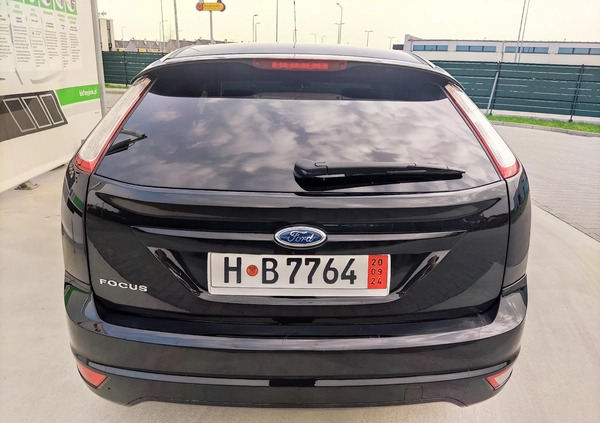 Ford Focus cena 17700 przebieg: 200000, rok produkcji 2008 z Poznań małe 379